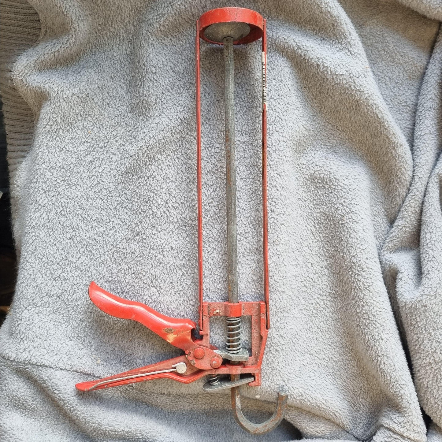 Skeleton caulking gun 300ml cartridge - Vintique Concepts