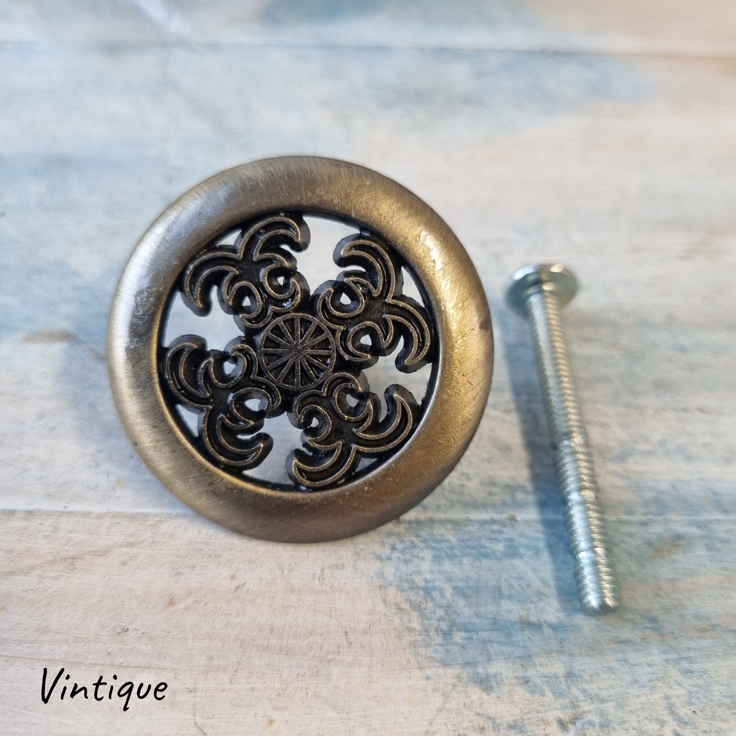 Sylvian Old gold celtic style knobs (set of 7) As new-Vintique Concepts