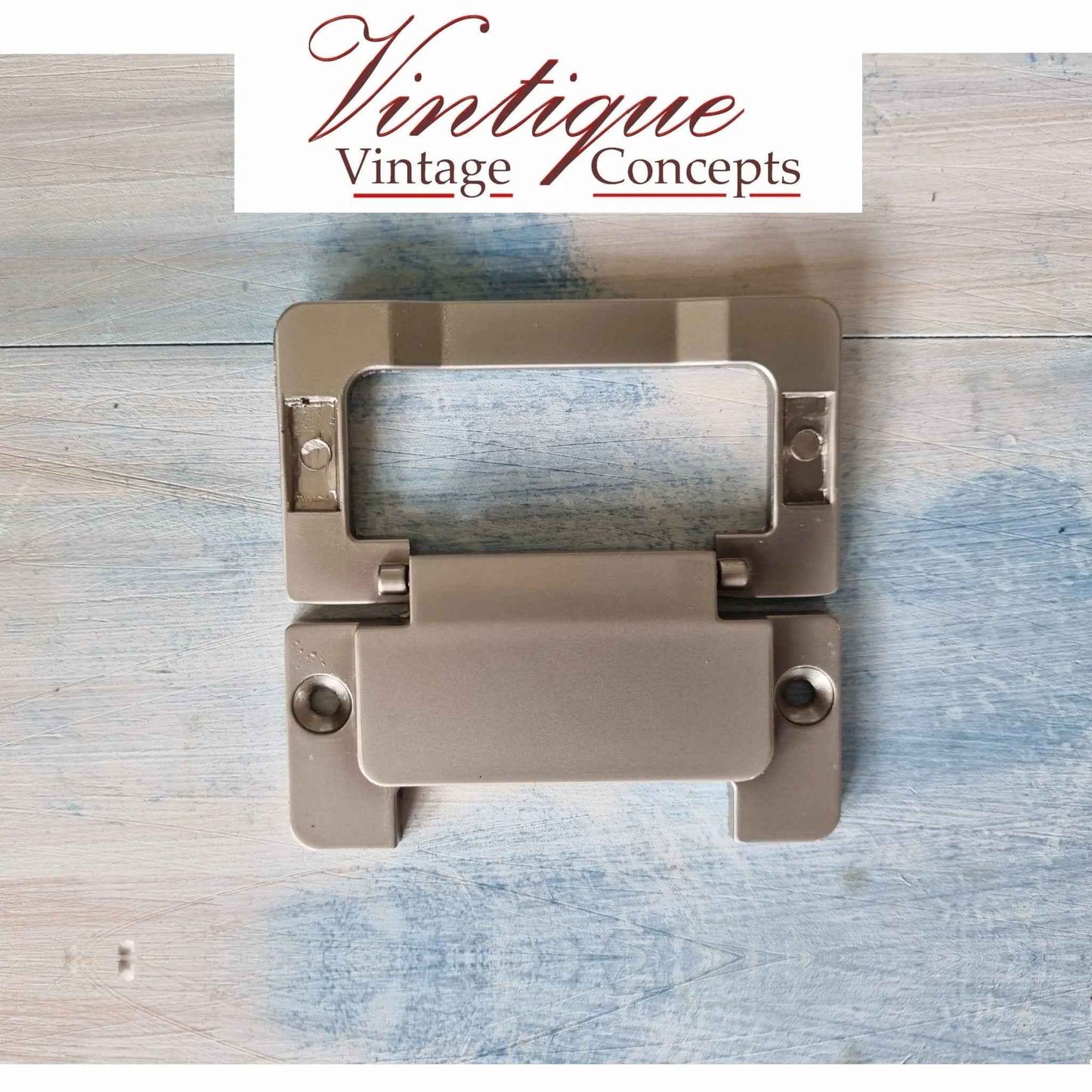 Flat Swing Flush Handle Pearl Silver 74mm x 40mm