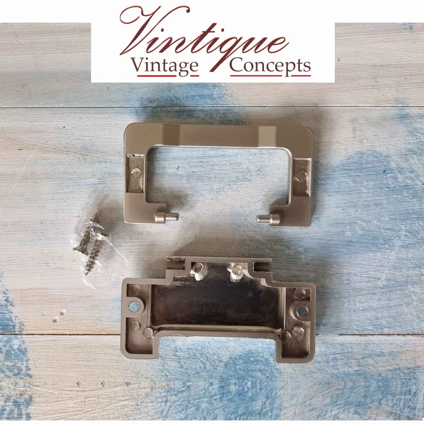 Flat Swing Flush Handle Pearl Silver 74mm x 40mm