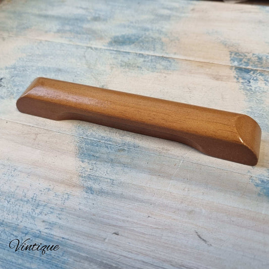 Rimu Coloured recessed Grip wood handle 161mm long