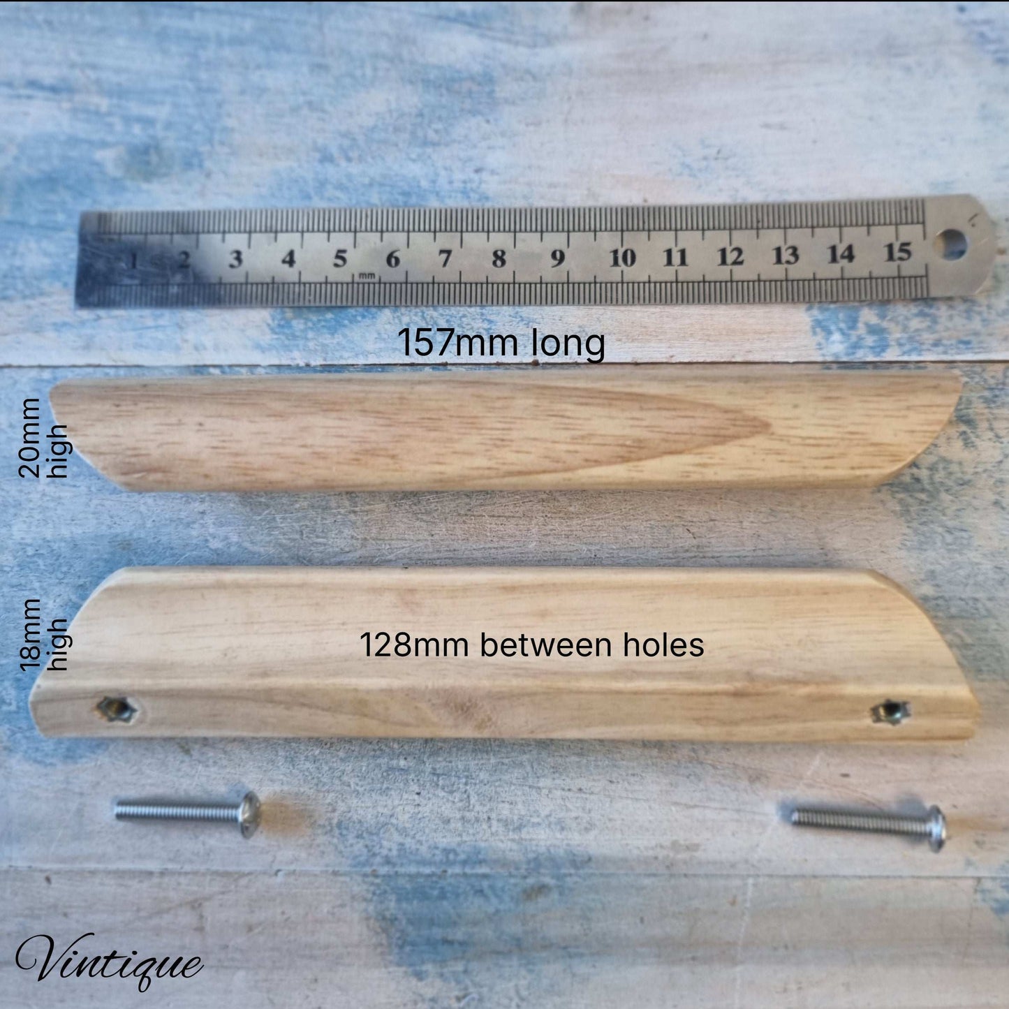 Lacquered Beach lipped cupboard wooden handle 157mm Long