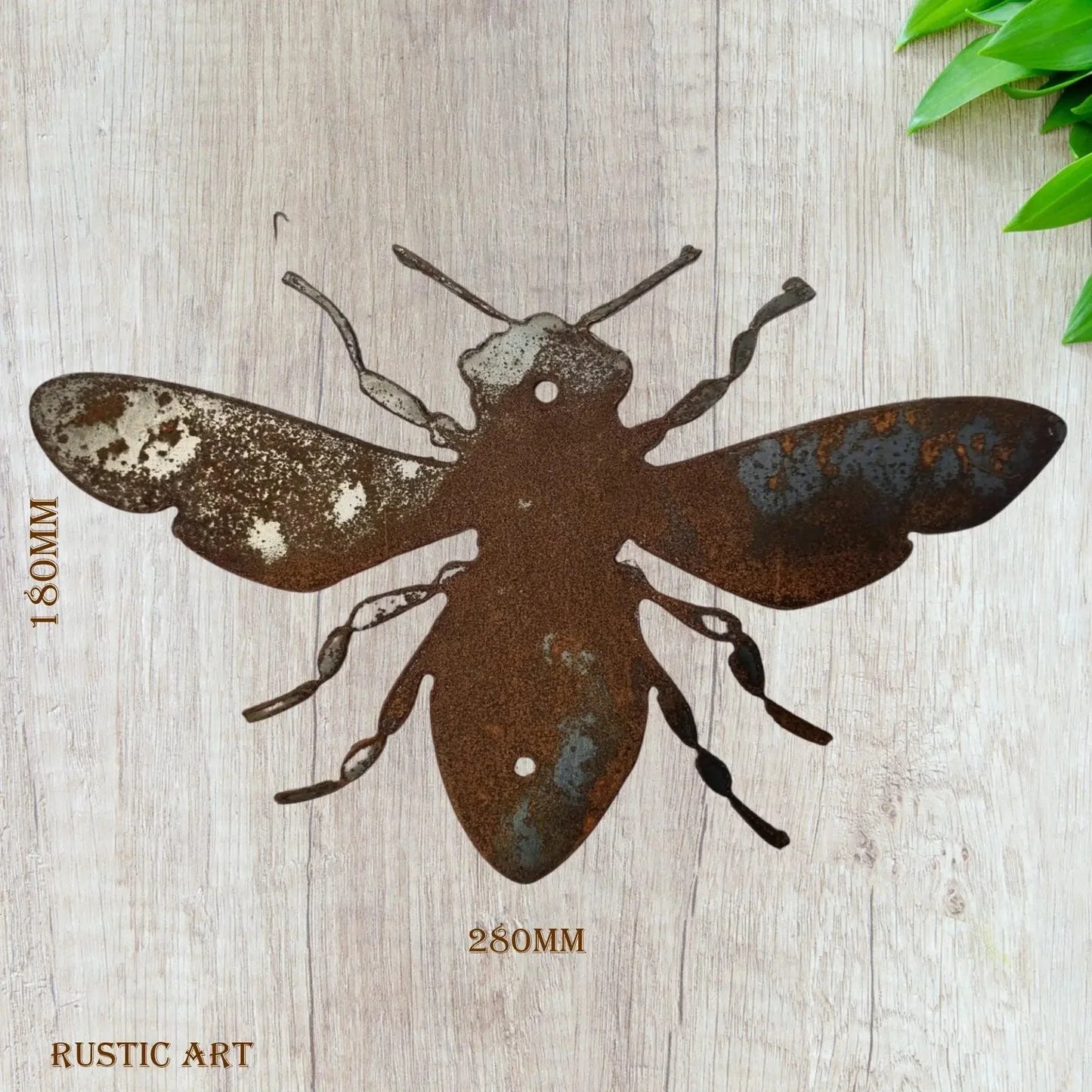 Rusty Large Bee Rusted metal 280mm x180mm - Vintique Concepts