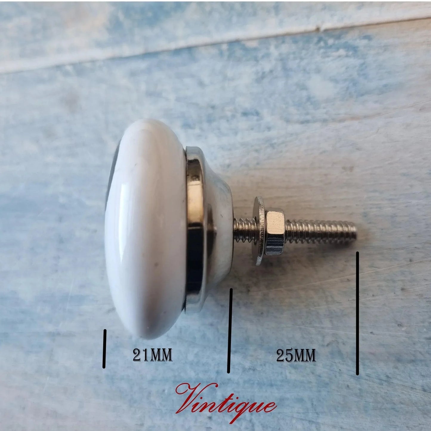 Small Bird Cupboard / Drawer Knob Pull 38mm dia - Vintique Concepts