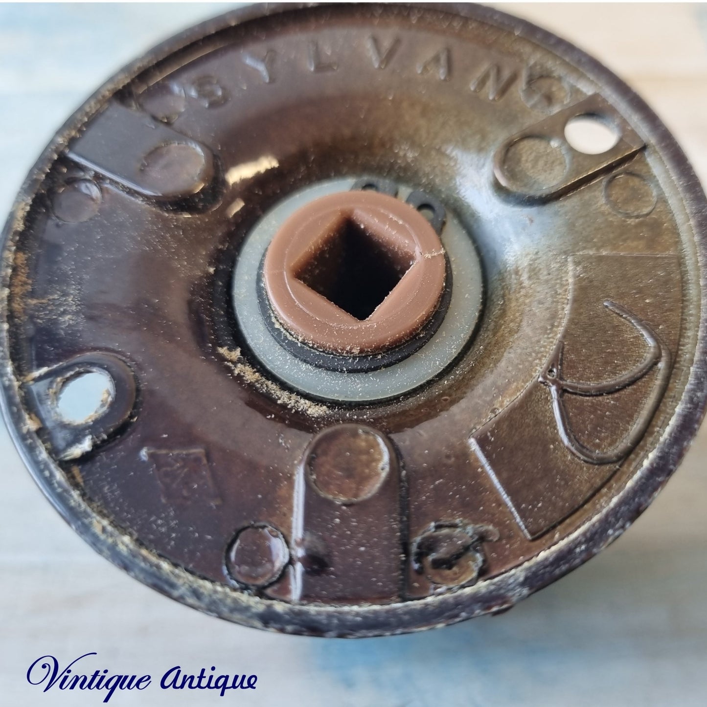Sylvan Light Rimu Spindle Driven Door Knob (re-cycled)-Vintique Concepts