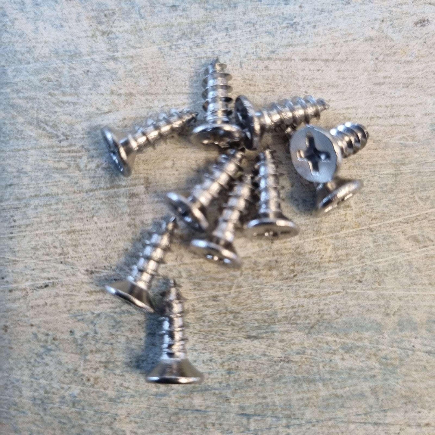 Stainless steel Silver wood screws M4 12mm (packet of 10) phillipshead - Vintique Concepts