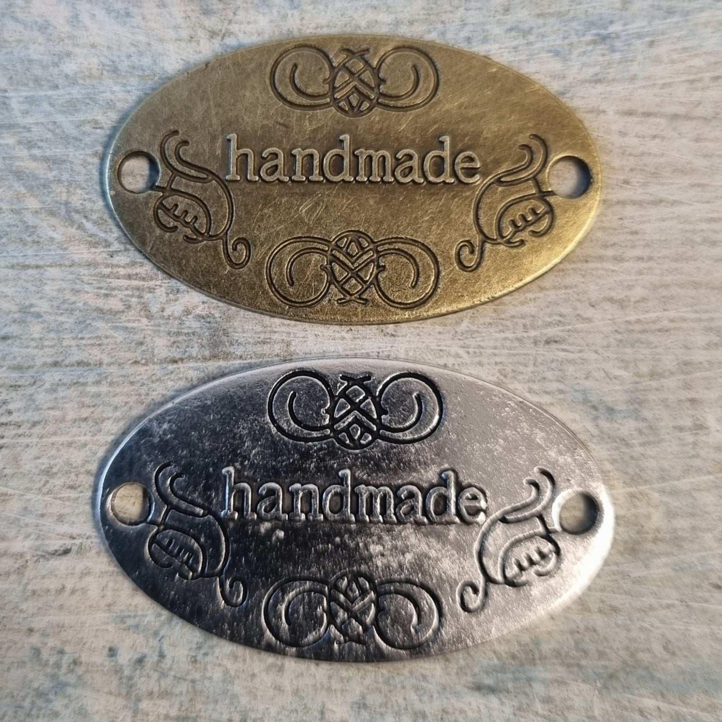 Antique Oval "handmade"tag Bronze 32mm x 19mm - Vintique Concepts