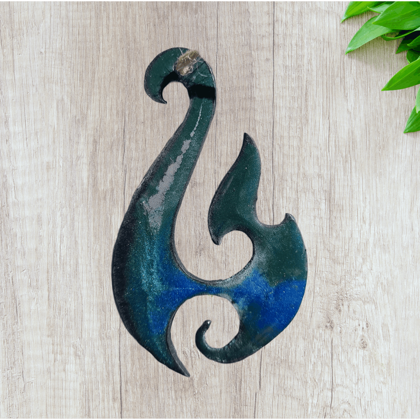 Moana Epoxy Metal Art: Unique Maori Sea Design -small