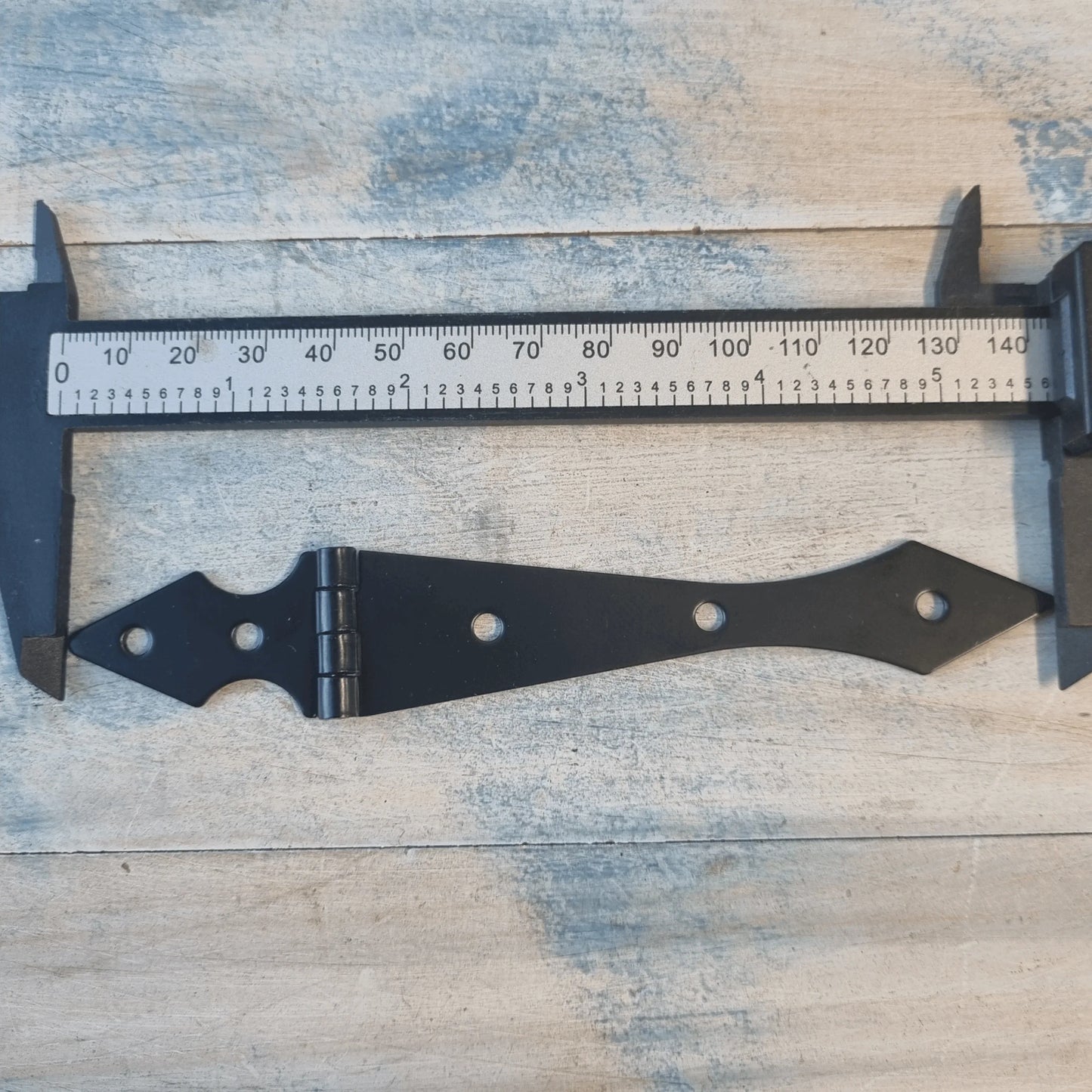 Black rustic arrowhead Strap Hinge - 147mm x 25mm - Vintique Concepts