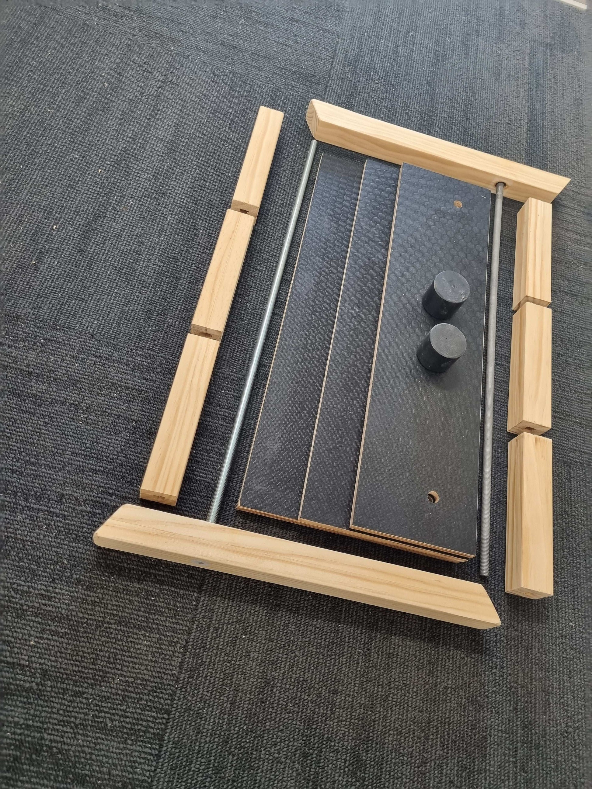 SCREW-IT easy to assemble market display 180mm spaced shelves - Vintique Concepts