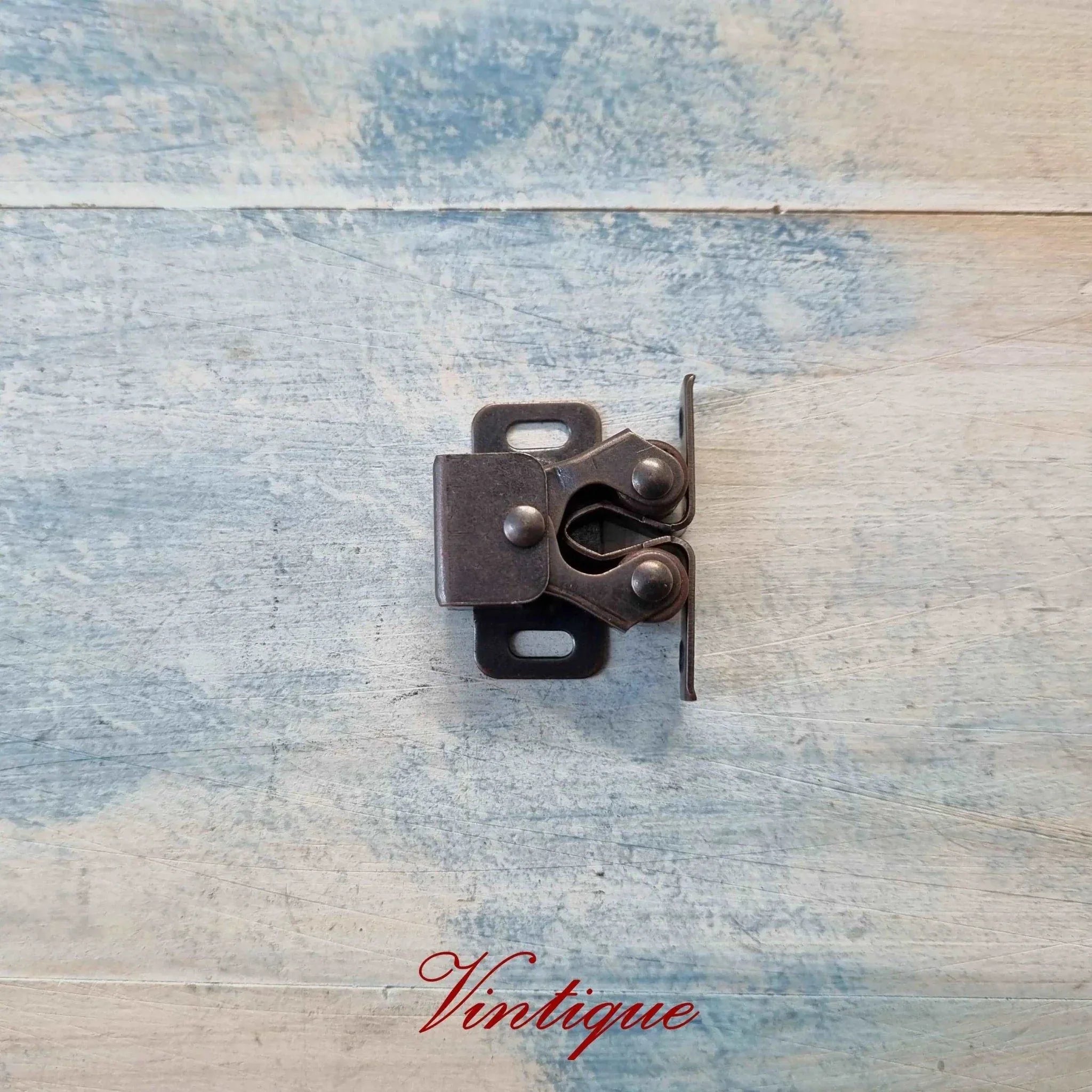 thumbnail image 2 of 12-Pack Vintage Bronze Double Roller Catches For Cupboard, Cabinet, Or Closet Doors - B330 2 of 6