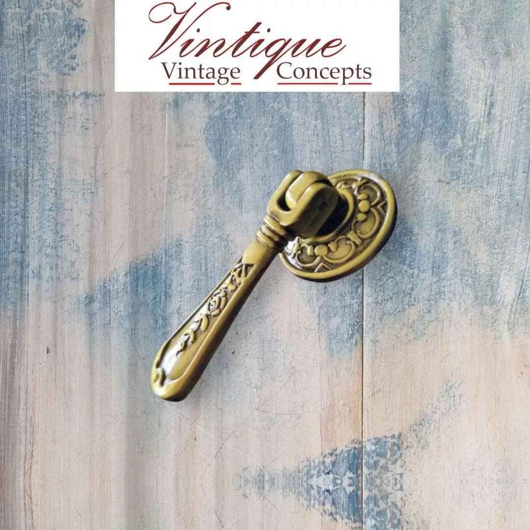 antique Gold teardrop pendant cabinet pull handle 65mm long