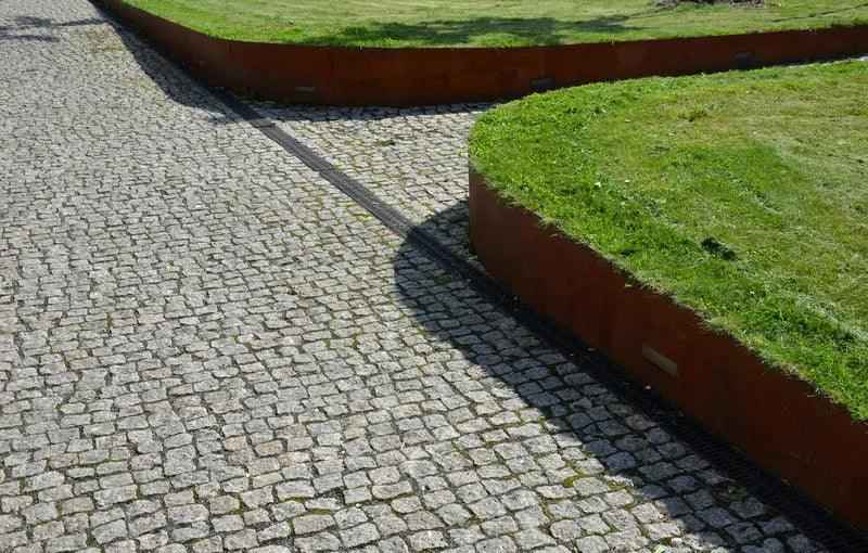 Corten Garden edging 150mm high x 1mtr long