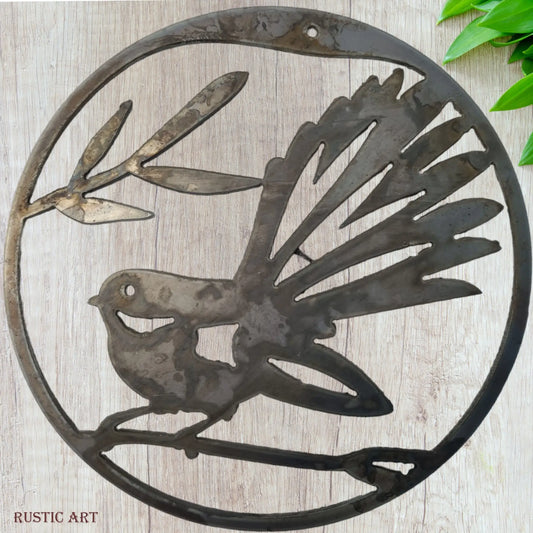 CORTEN Metal Bird FANTAIL or Pīwakawaka   (Xtra large) in circle approx 350mm dia - Vintique Concepts