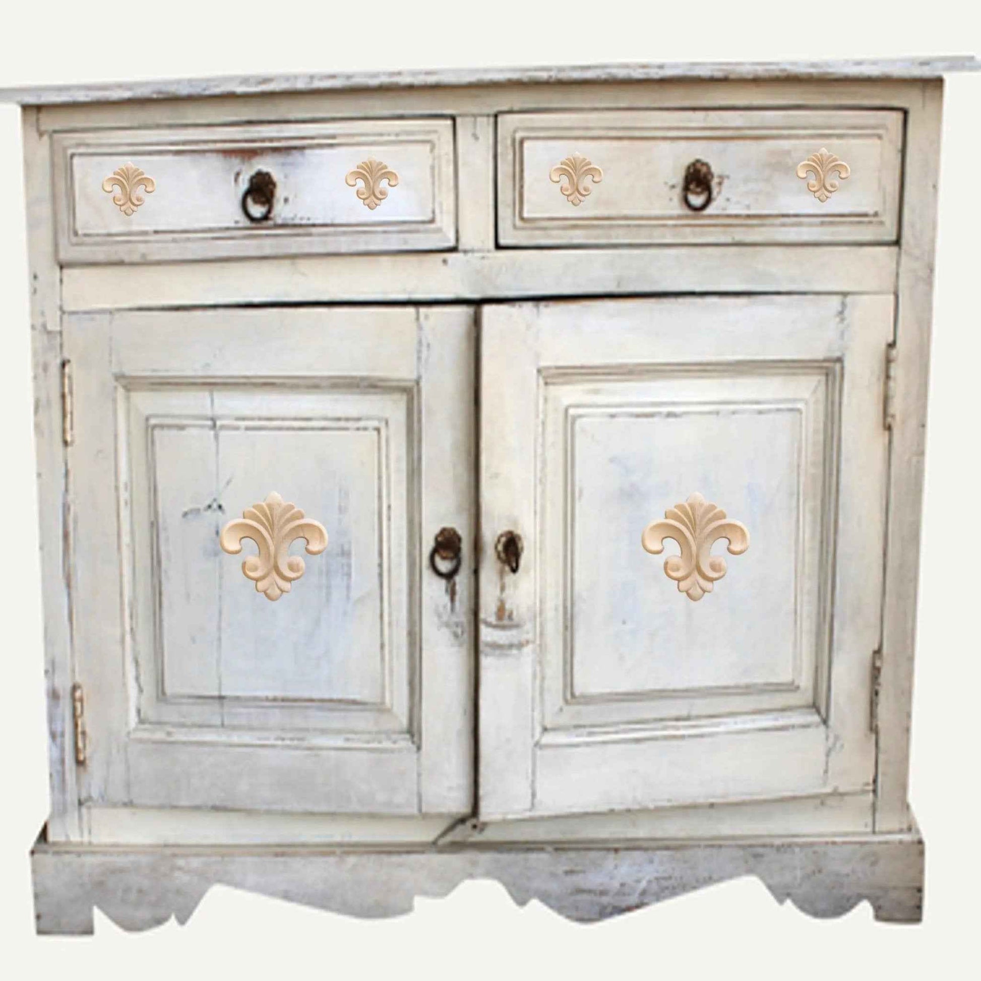 Fleur De Lis centre wood applique  10cm x 10cm