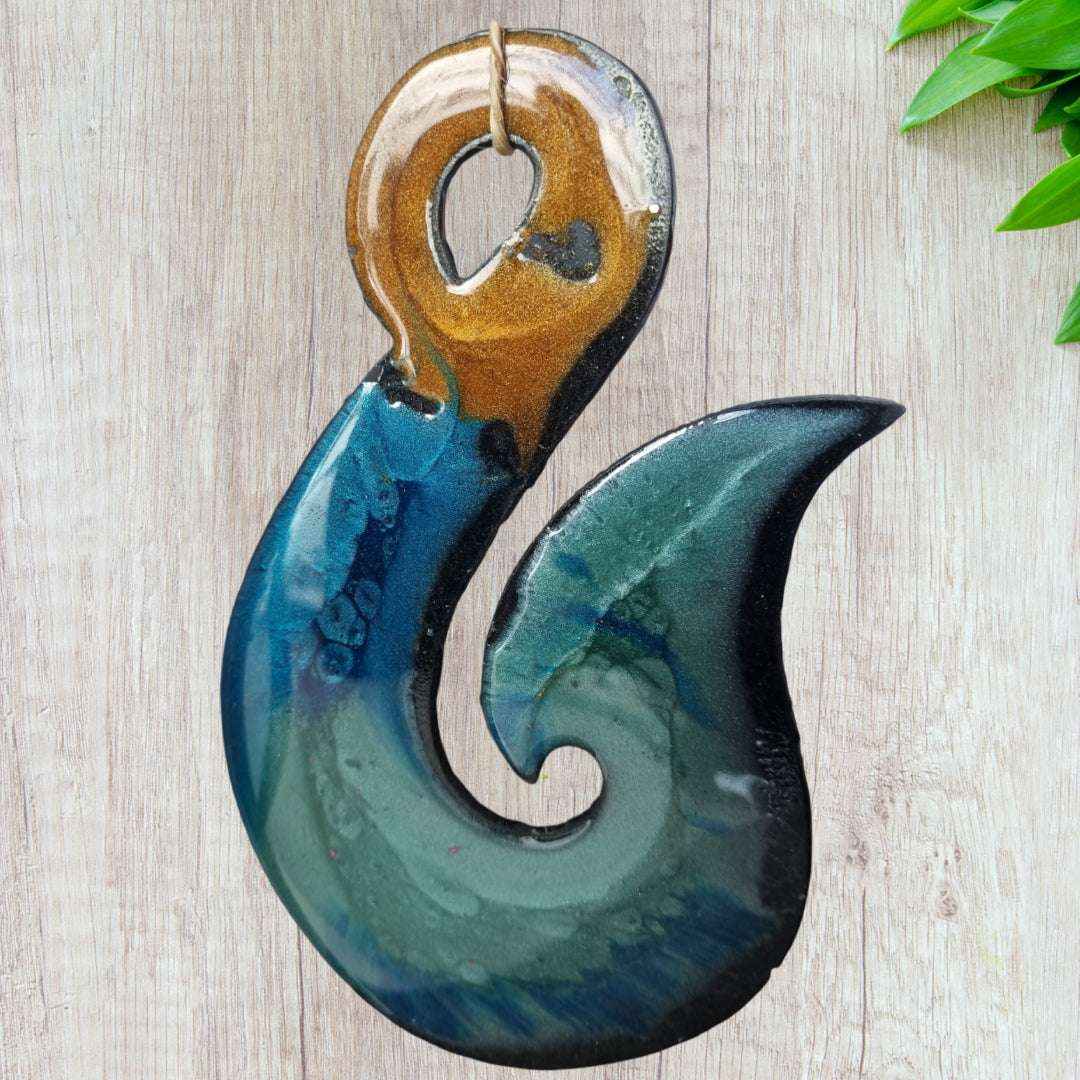 Small Hei Matau Metal Art - Maori Epoxy Fish Hook Design