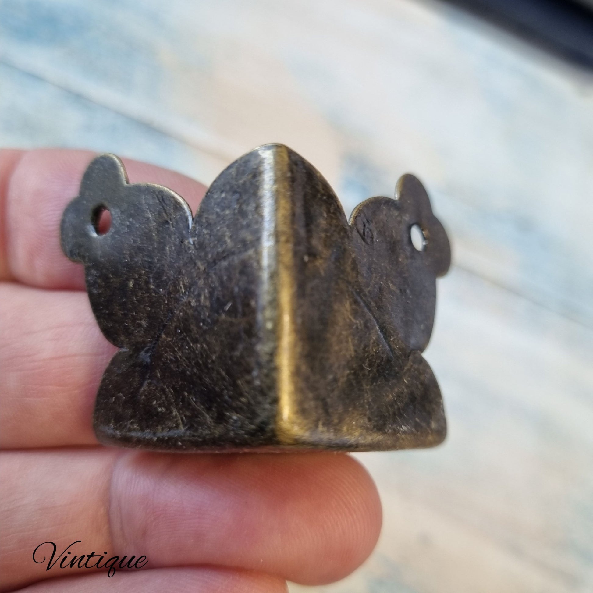 Large heavy duty Bronze 3-way corner 38 x 38 x 38mm-Vintique Concepts
