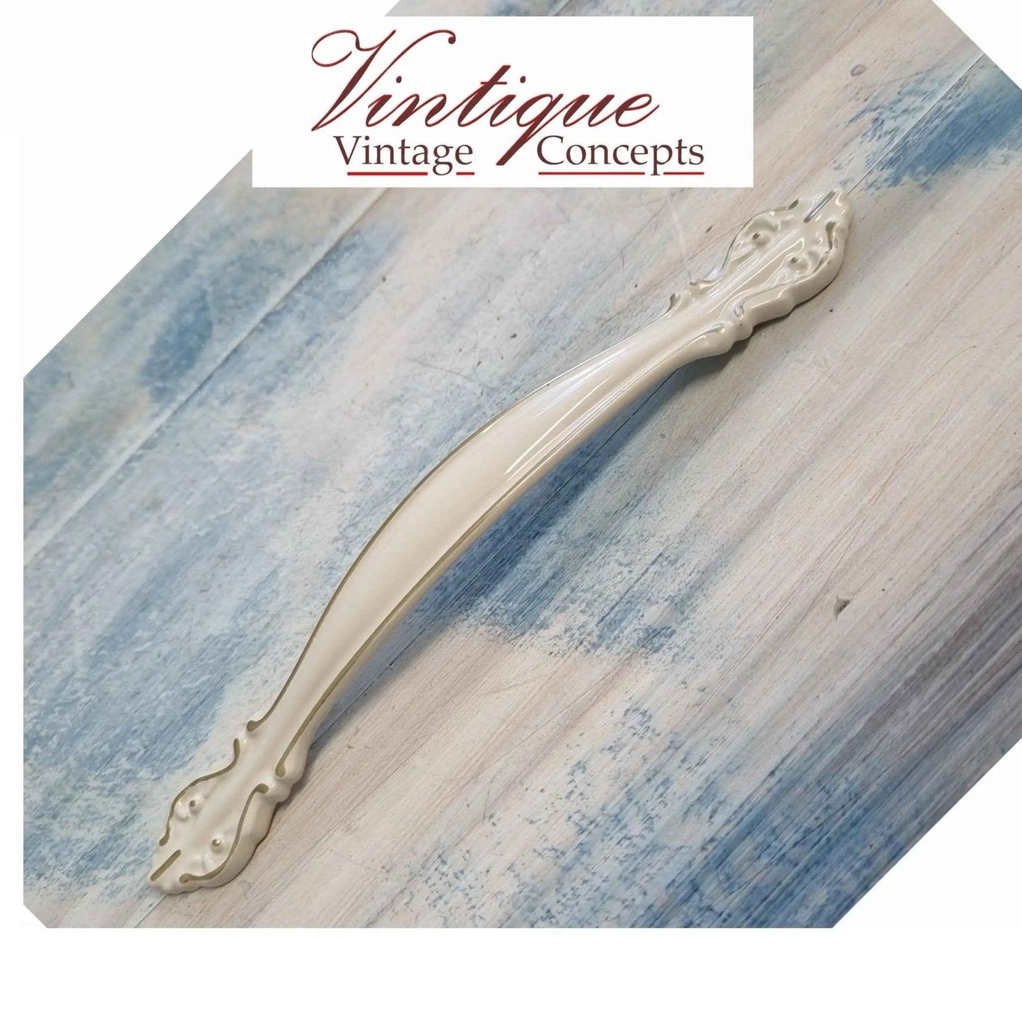 Ornate Ivory / Gold with Flourish Drawer handle 175mm long