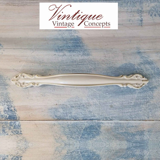 Ornate Ivory / Gold with Flourish Drawer handle 175mm long