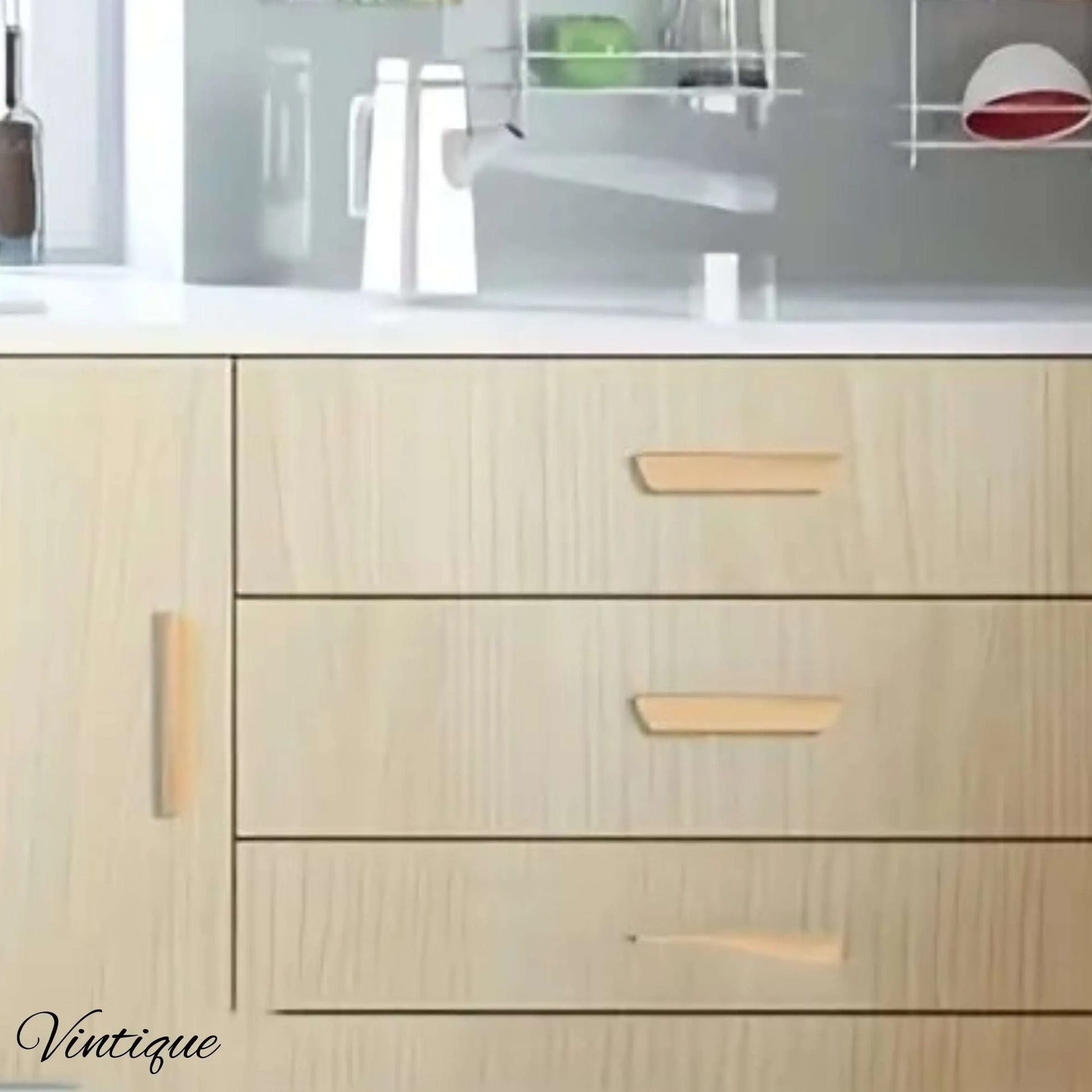 Lacquered Beach lipped cupboard wooden handle 157mm Long