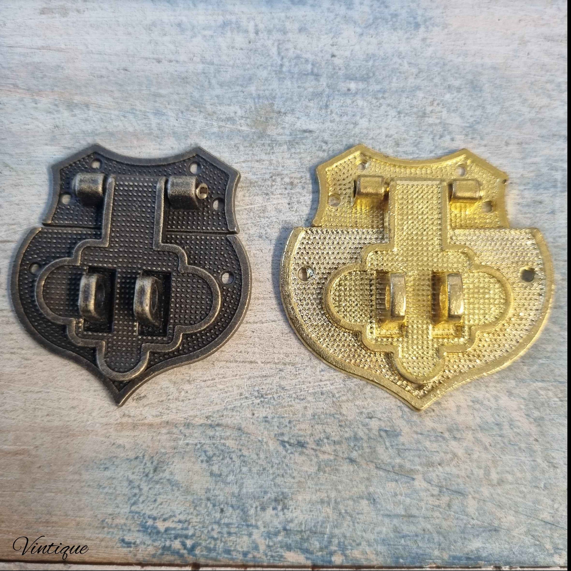 Tudor Shield Gold colour box latch 40mm x 42mm