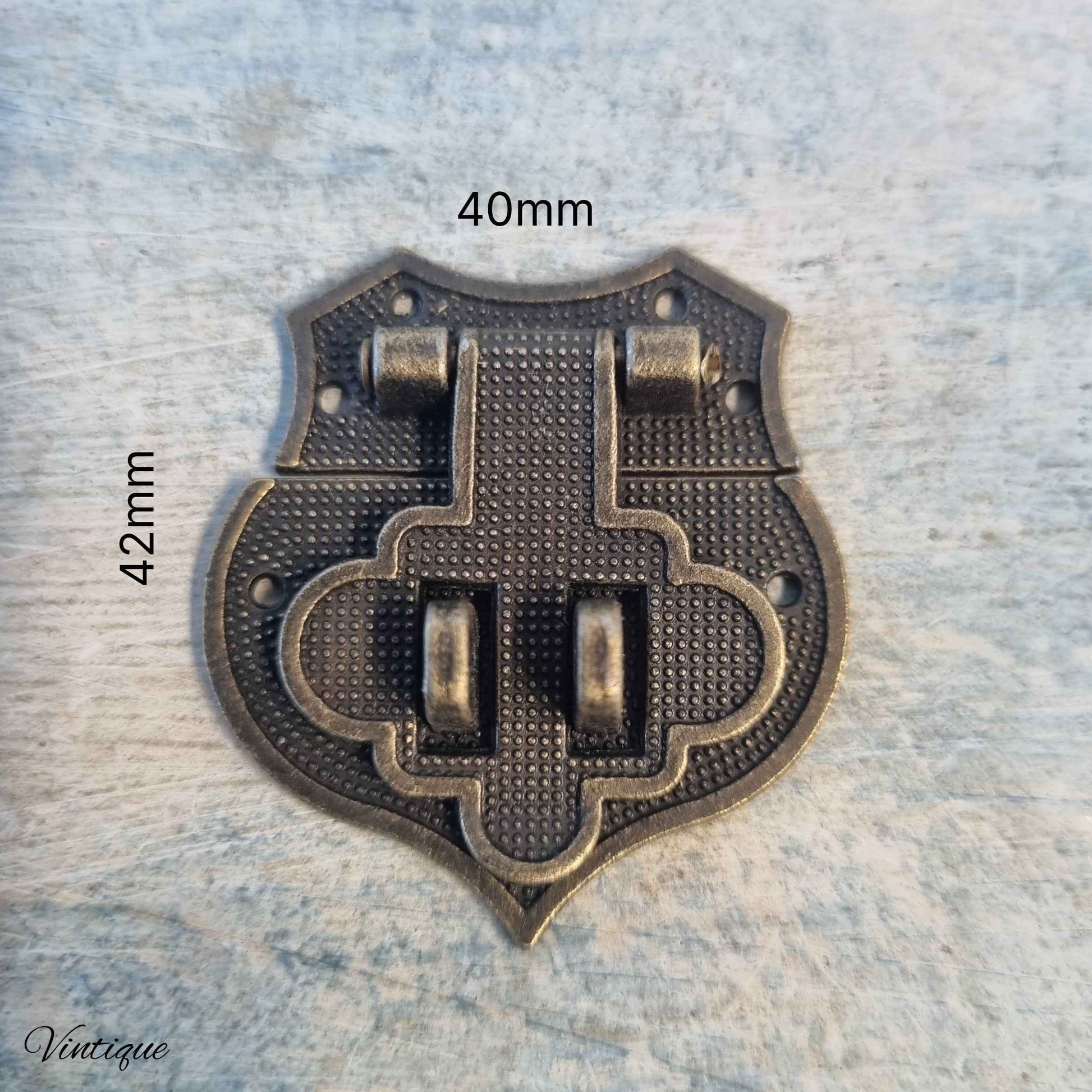 Tudor Shield Gold colour box latch 40mm x 42mm