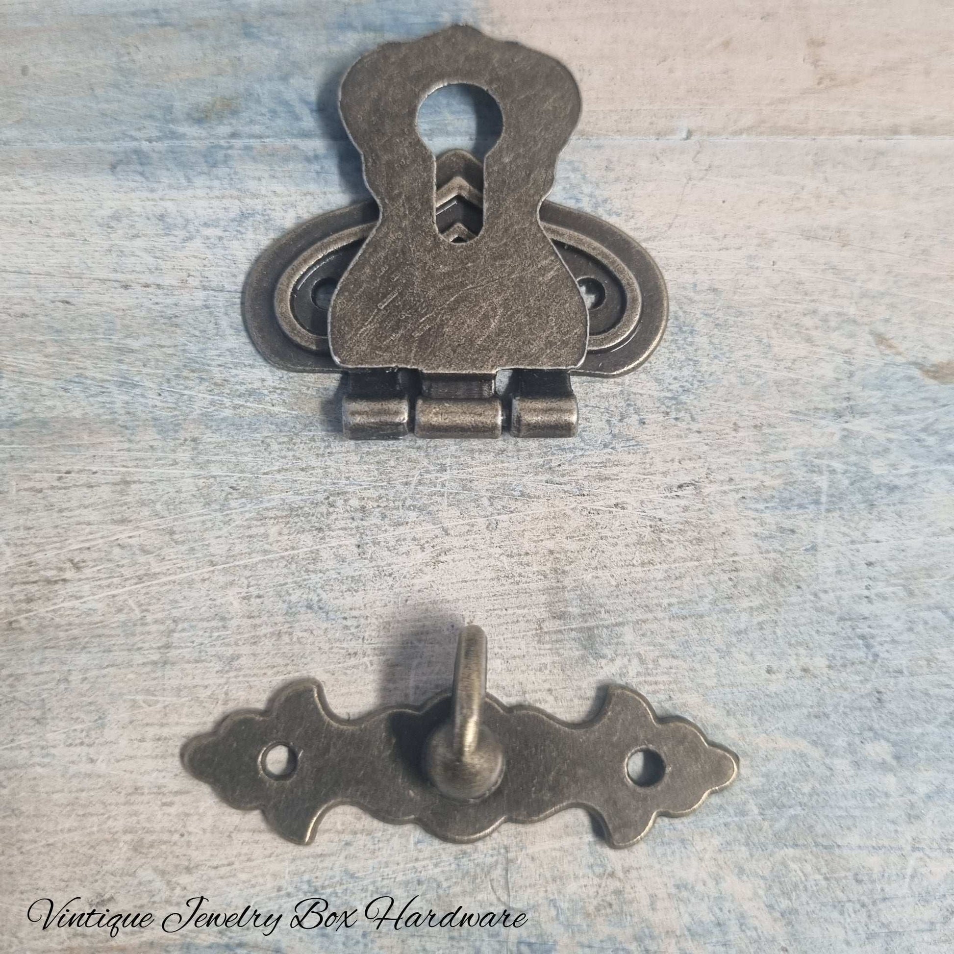 Tulip Bronze Vintage Clasp latch 63mm x 55mm