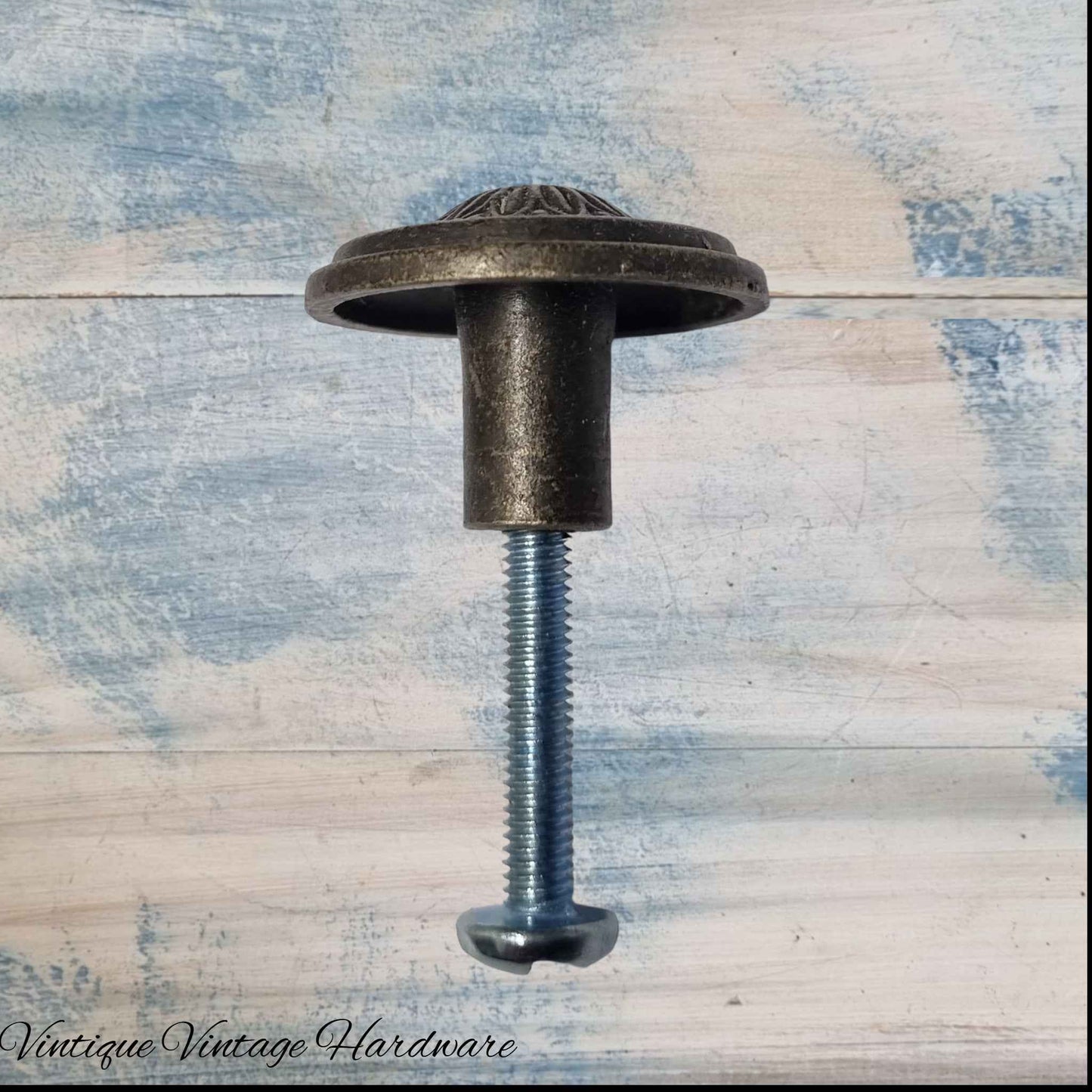 Flower Centre Bronze vintage Drawer Knob 26mm diameter