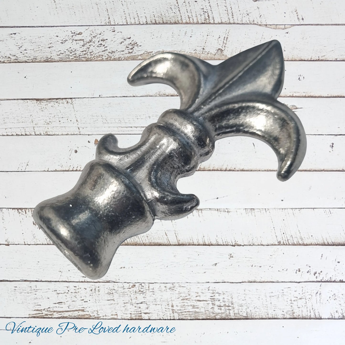 Cast steel Final Fleur de lis 103mm Long-chome finish (pre-loved)