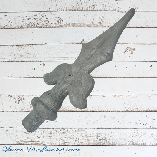 Cast Iron Regal cross 133mm Long-plain finish (pre-loved)