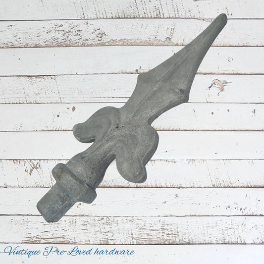 Cast Iron Regal cross 133mm Long-plain finish (pre-loved)
