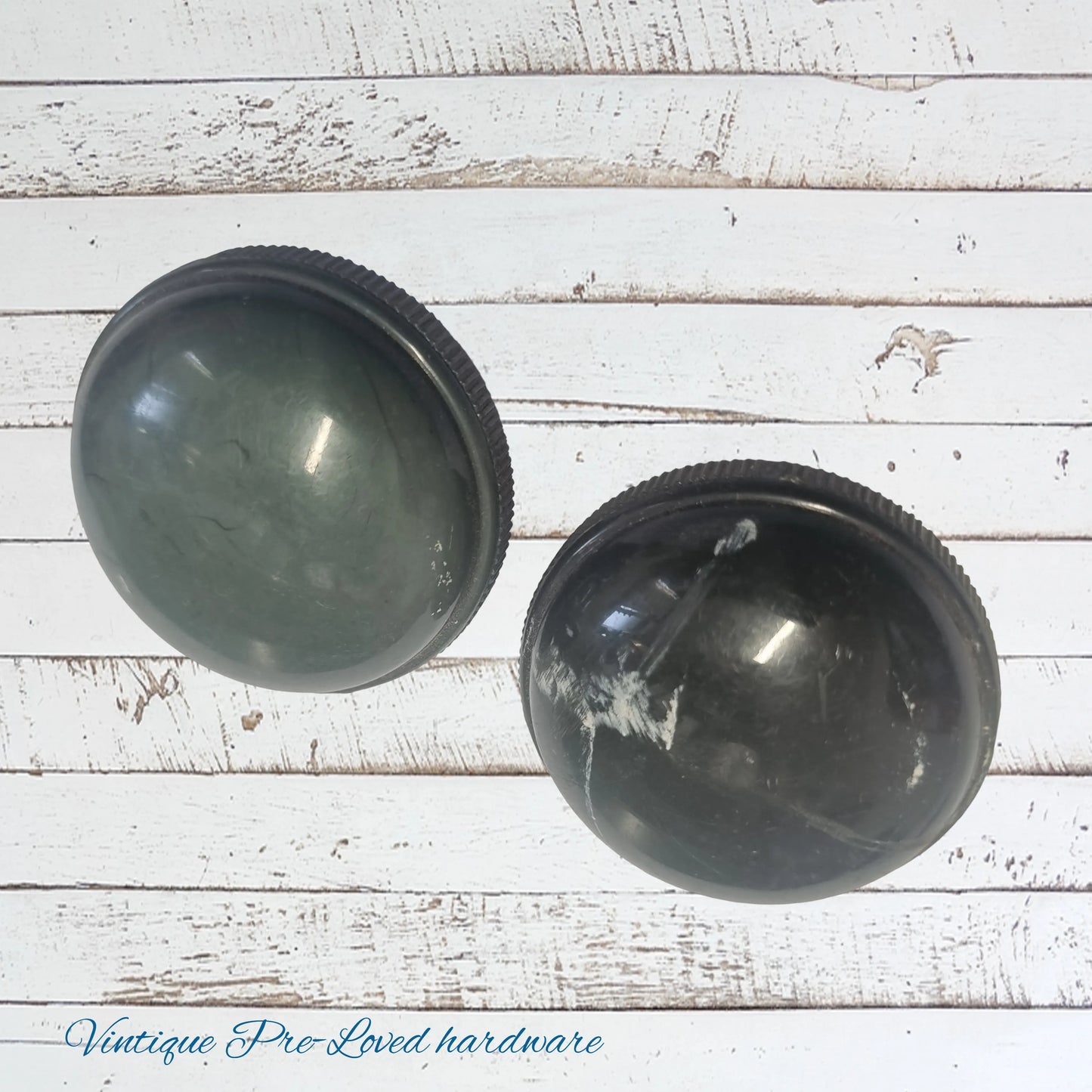 Plastic antique doon knob ribbed Greenish 44mm (pair)