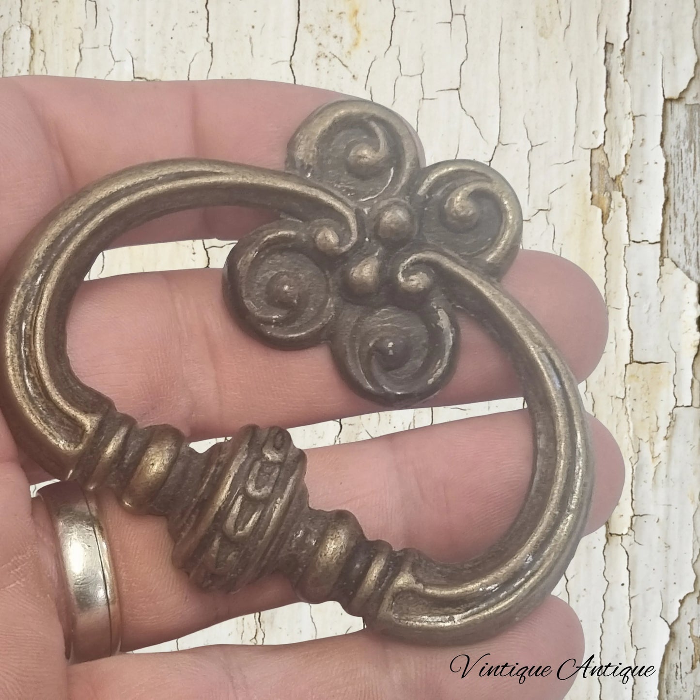 ant gold Retro flower handle 1970,s 88mm x 64mm-recycled gem