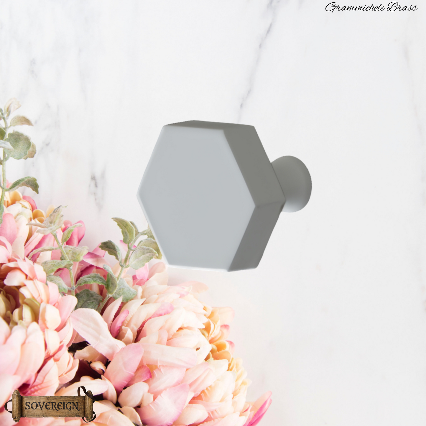 "Grammichele" Sovereign Heaxgonal 26mm dia Brass knob (2 Finishes)