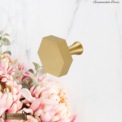 "Grammichele" Sovereign Heaxgonal 26mm dia Brass knob (2 Finishes)