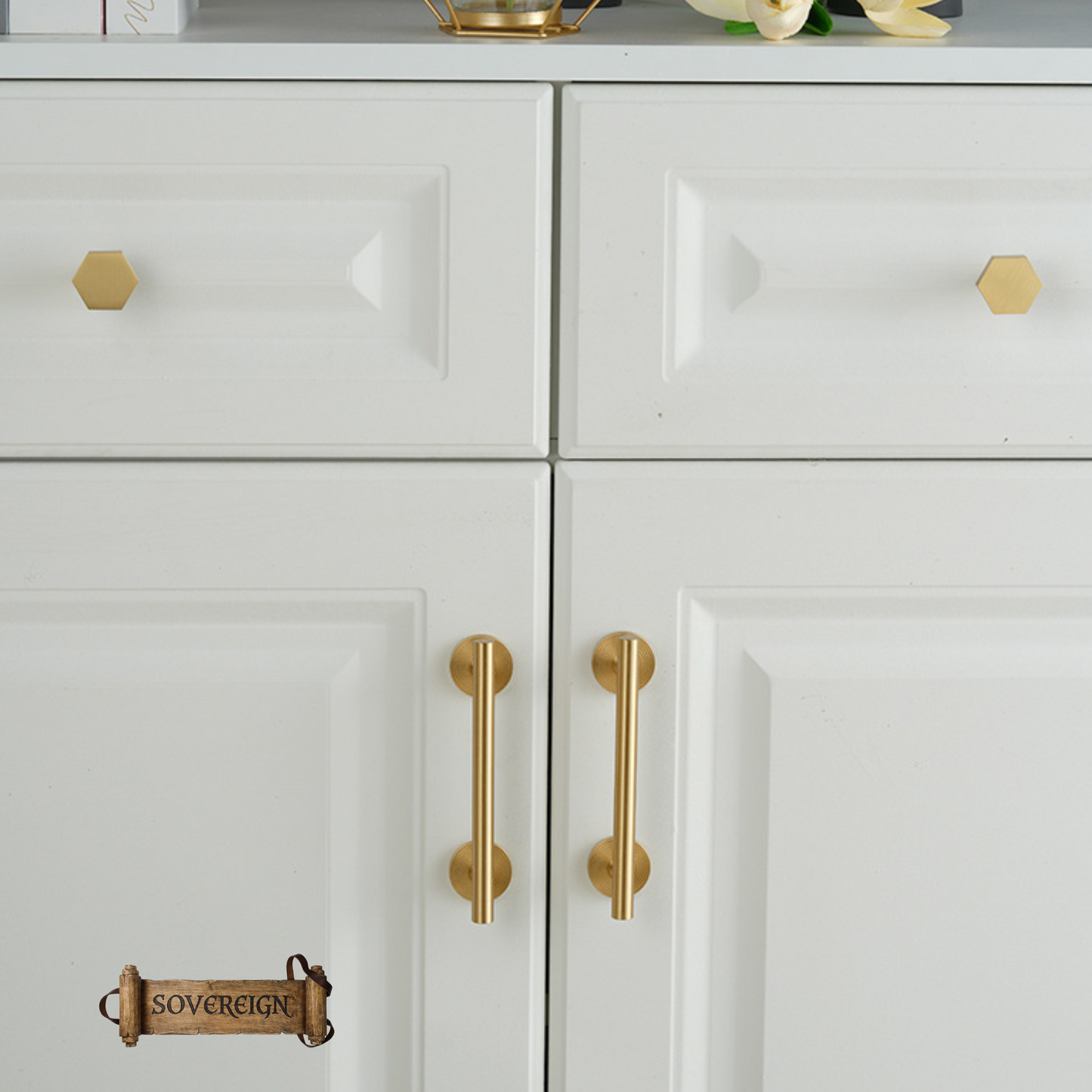 "Grammichele" Sovereign Heaxgonal 26mm dia Brass knob (2 Finishes)