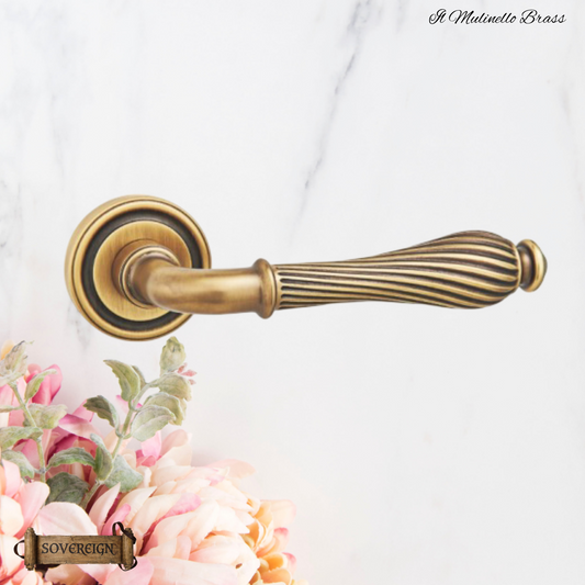 il mulinello Sovereign Antique Brass door handle lever