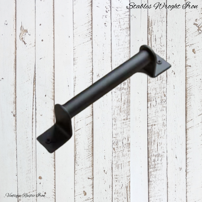 Stables D-handle 600mm Black Tube iron handle