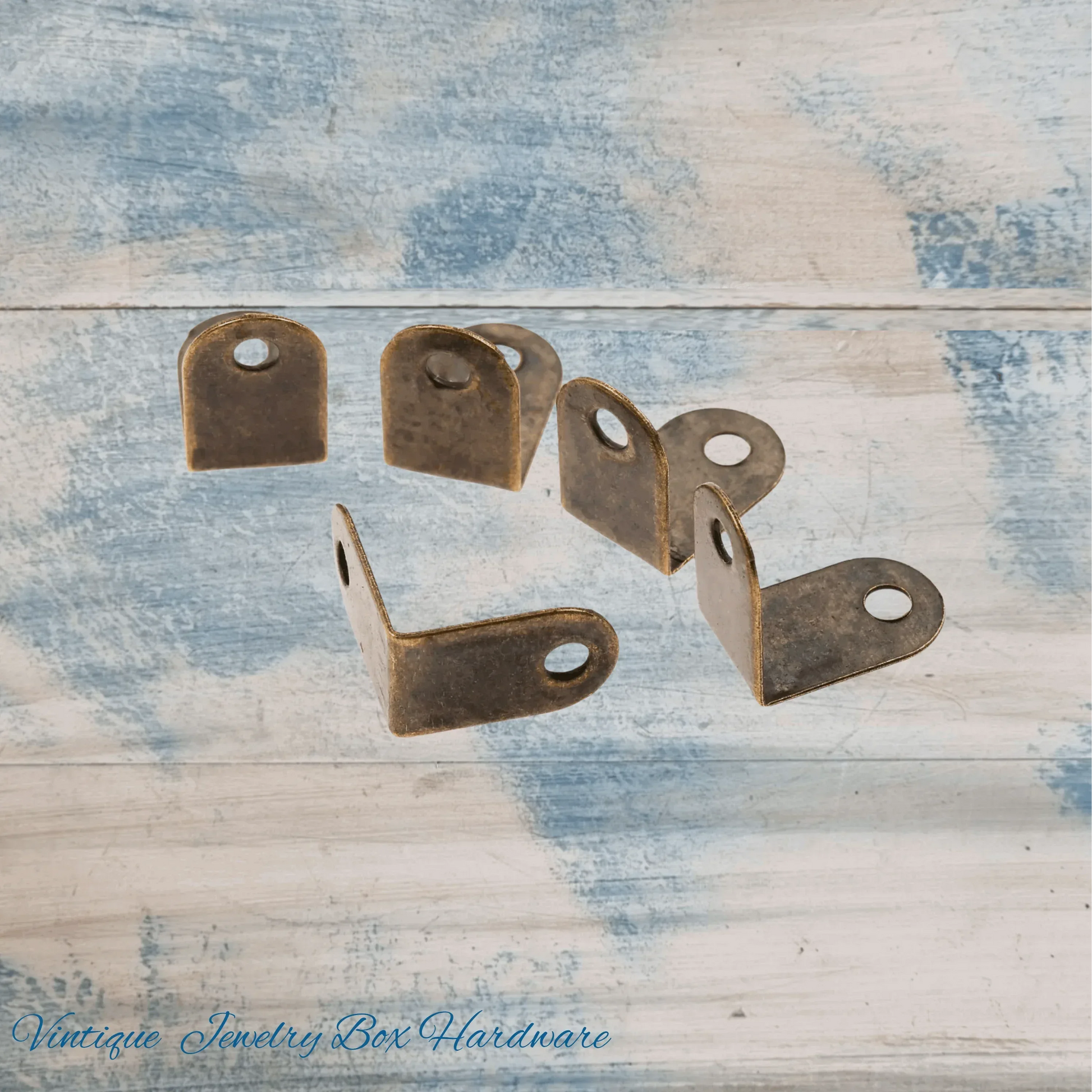 Itsy Bitsy Bronze corner bracket / support 14mm x 14mm x 9mm - Vintique Concepts