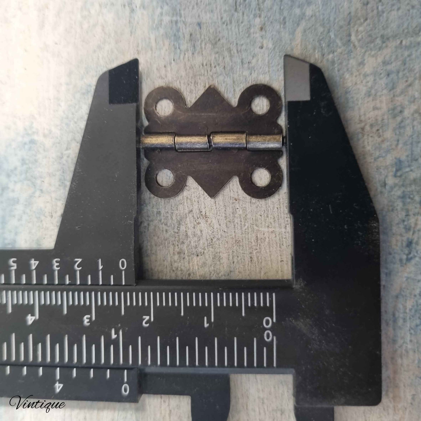 Atq Bronze Elizabeth Jewelry box hinge 20mm high