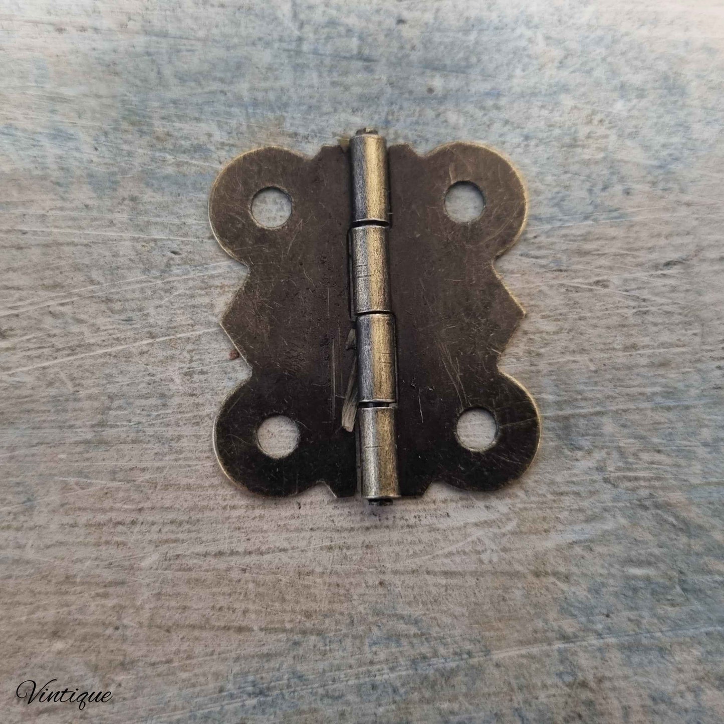 Atq Bronze Elizabeth Jewelry box hinge 24mm high