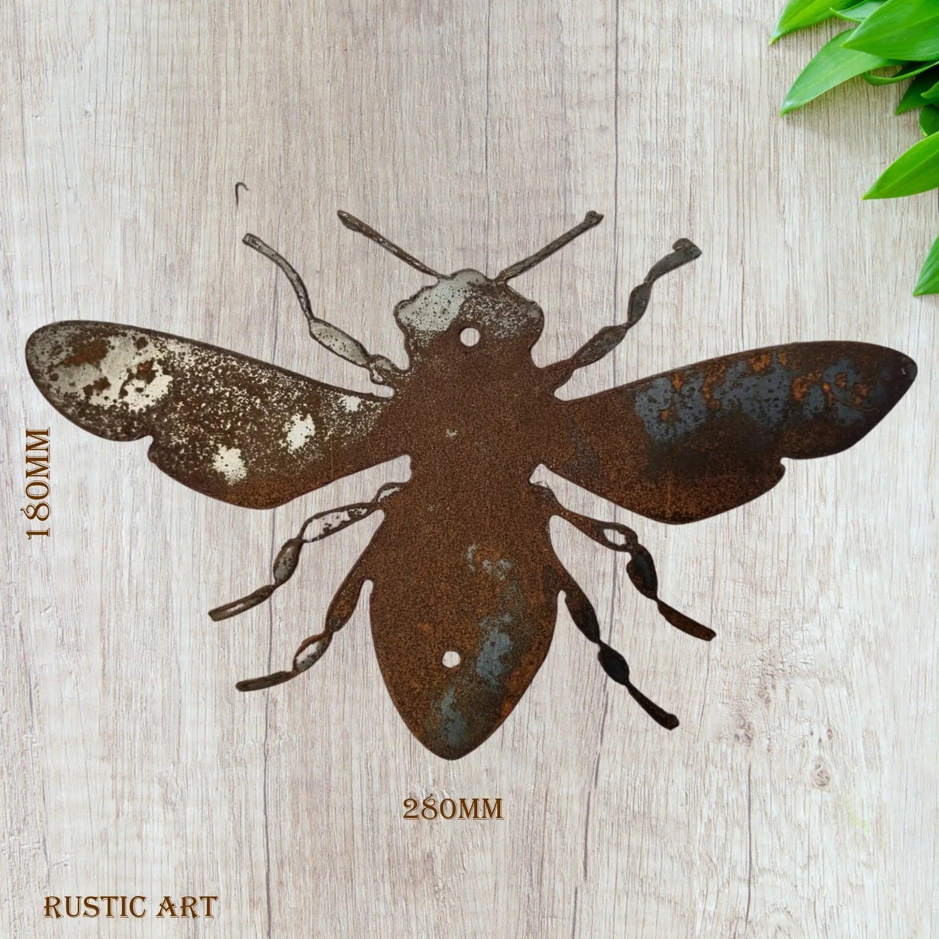 Rusty Large Bee Rusted metal  280mm  x180mm-Vintique Concepts