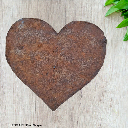 Love heart  Rusty metal 160mm x 170mm - Vintique Concepts