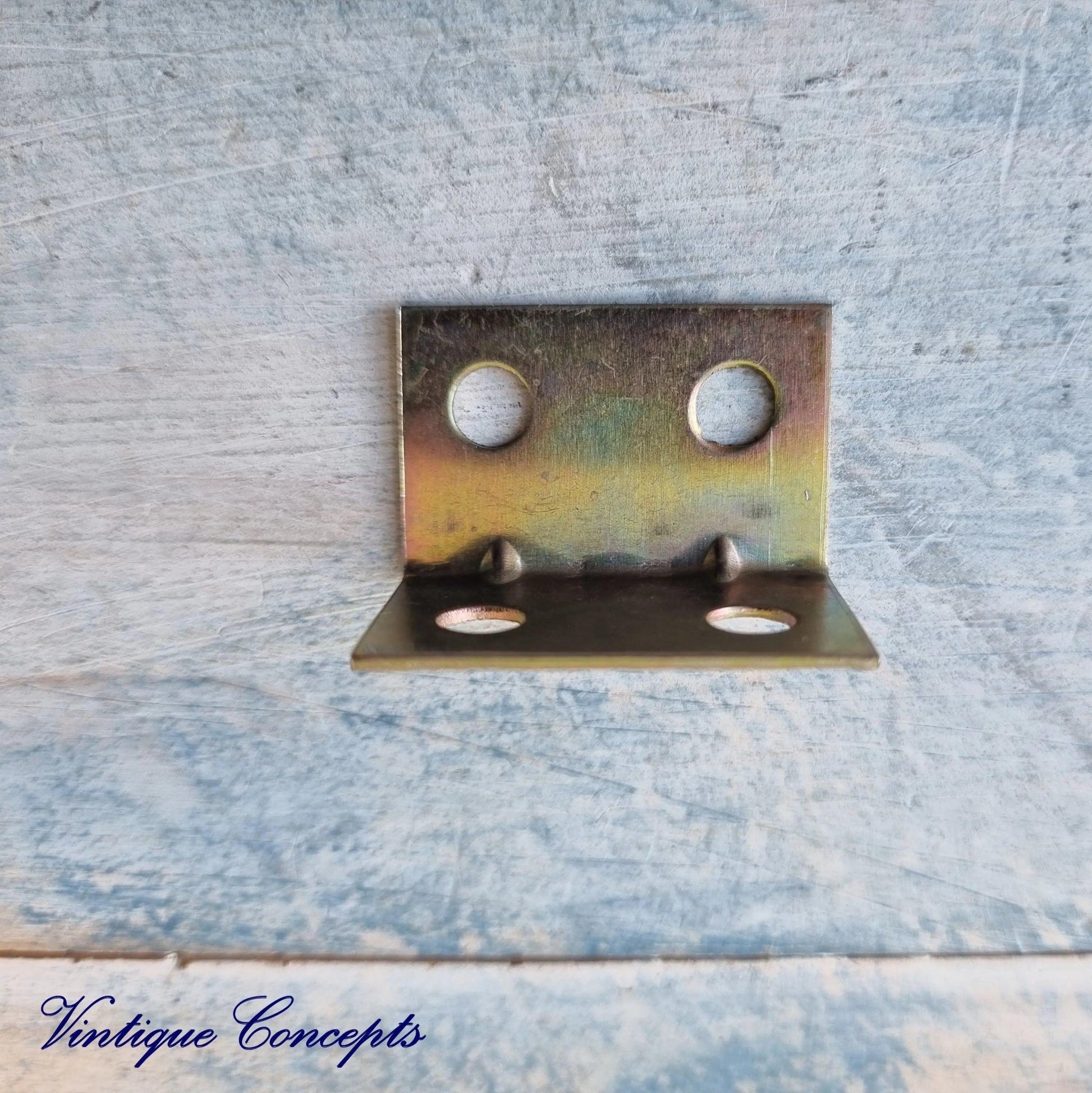 small steel internal corner bracket / support 27mm x 17mm (pkt of 4)-Vintique Concepts