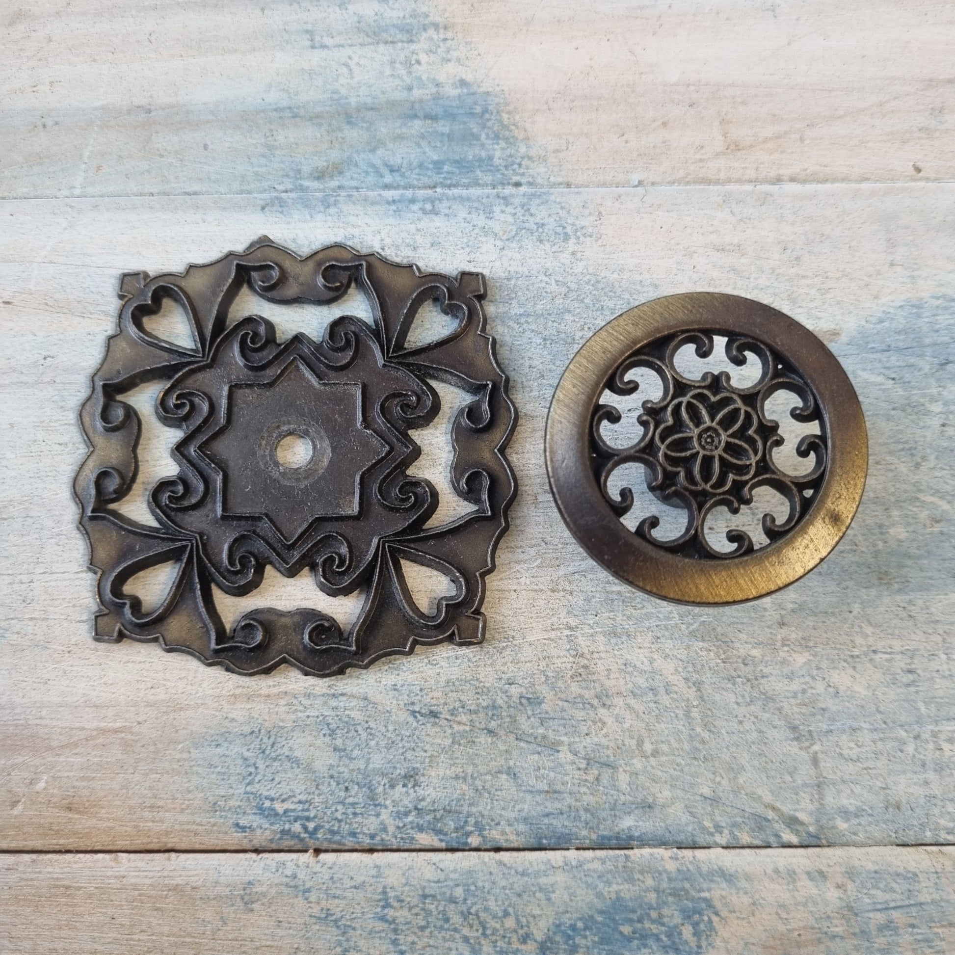 Antique Used Lovely floral cabinet knob with base (lot of 5 pieces) 38mm dia-Vintique Concepts