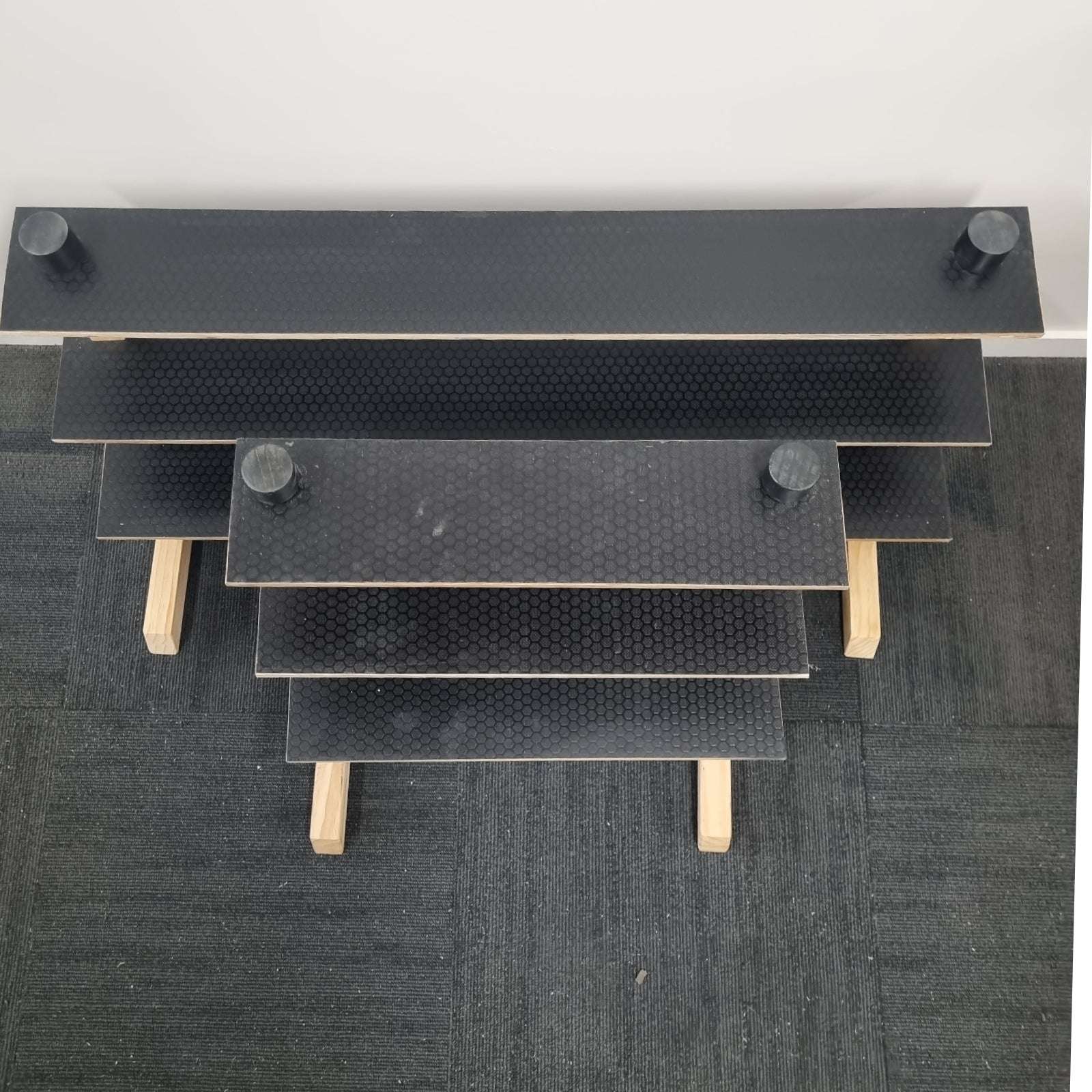 Displays - SCREW-IT Easy To Assemble Market Display 180mm Spaced Shelves