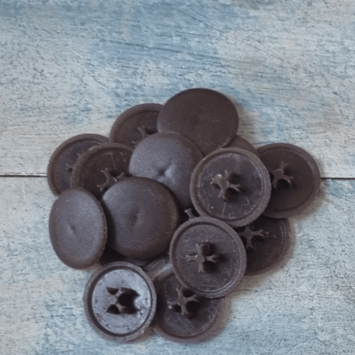 phillipshead plast screw cap protective covers 17mm dia pkt of 20 - Vintique Concepts