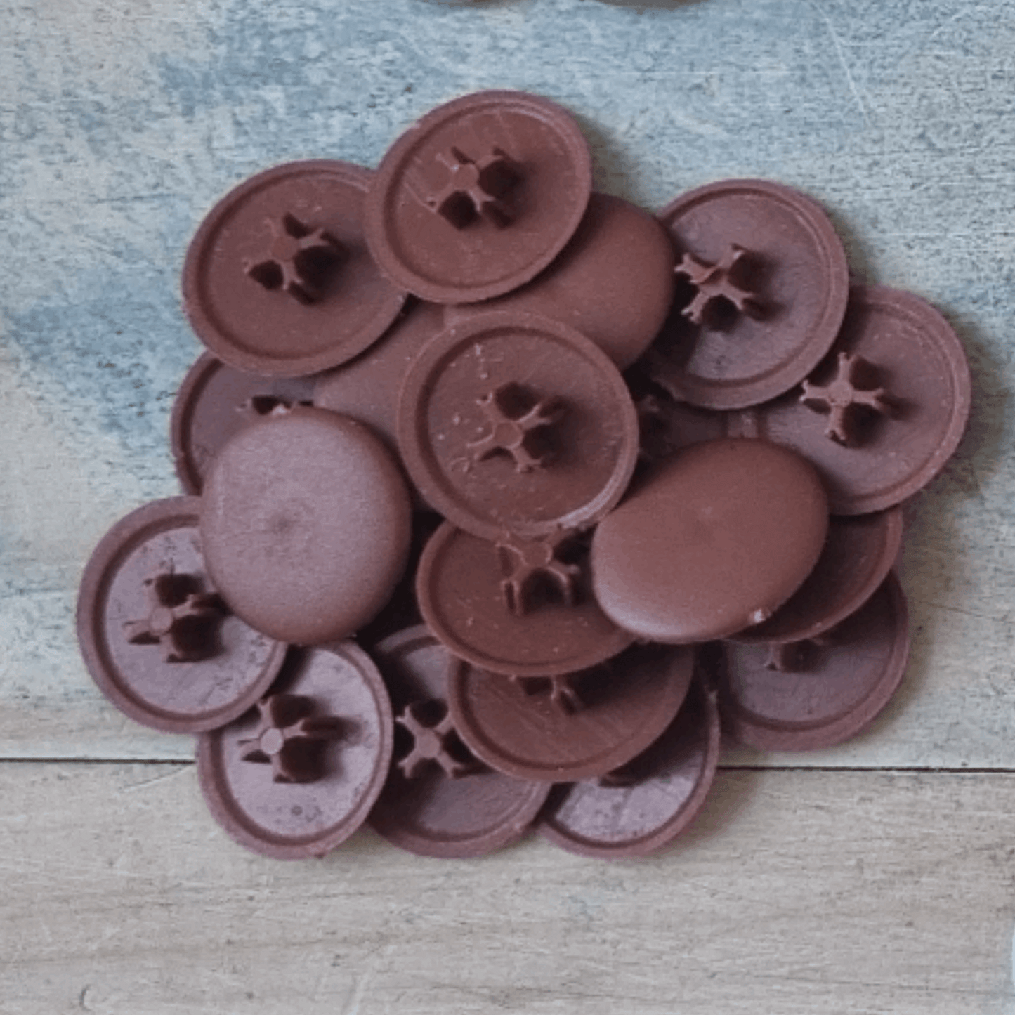 phillipshead plast screw cap protective covers 17mm dia pkt of 20 - Vintique Concepts