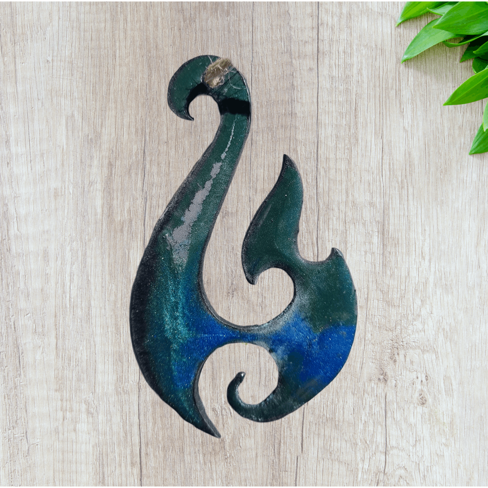 Moana Epoxy Metal Art: Unique Maori Sea Design -small