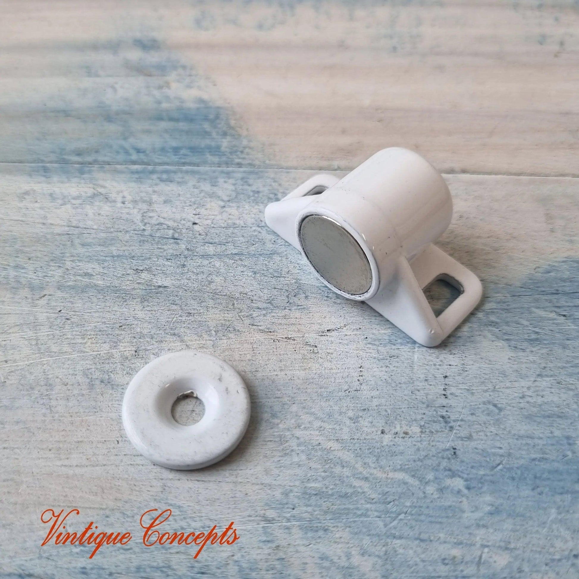 Vintage Appliance White magnetic cupboard Catch-Vintique Concepts